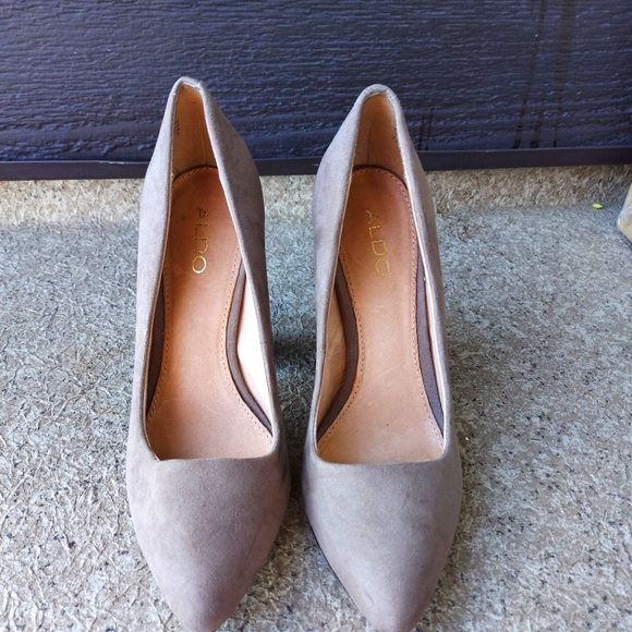 Aldo Heels in Size 8.5 - Picture 1 of 4